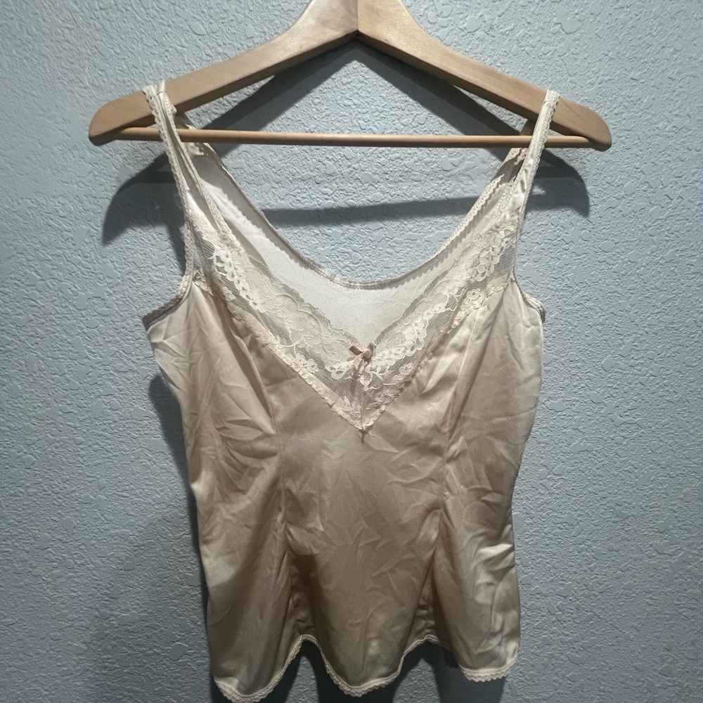 Cream Sleeveless Fitted Camisole